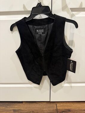 Black Suede Sleeveless Zip-Front Vest